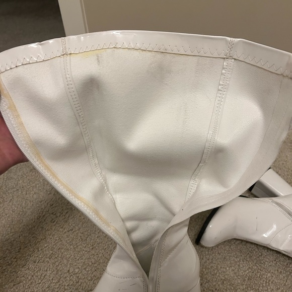 White Knee-High Women's Boots - Picture 15 of 15